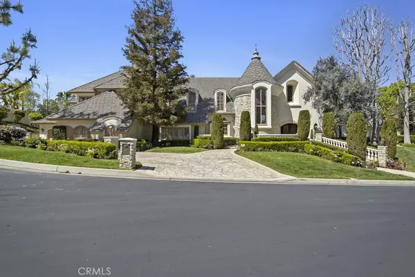 4801 E Copa De Oro Drive, Anaheim Hills, CA 92807