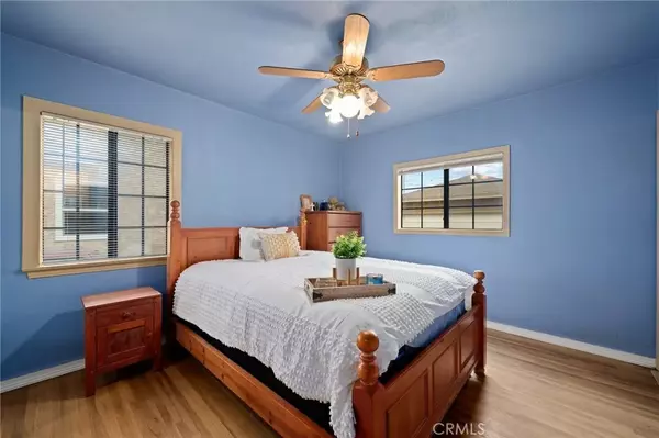 Lakewood, CA 90712,6153 Autry Avenue