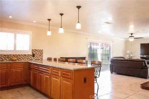 Lakewood, CA 90715,20302 Devlin Avenue