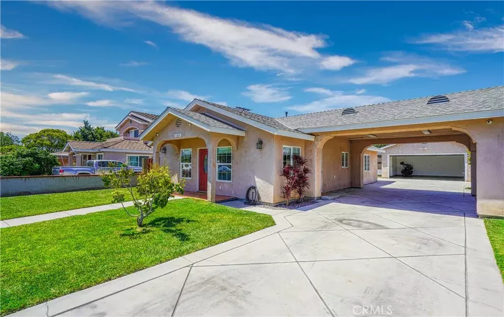 Lakewood, CA 90715,11851 206th Street