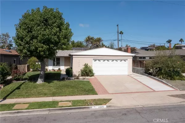 Seal Beach, CA 90740,1045 Driftwood Avenue