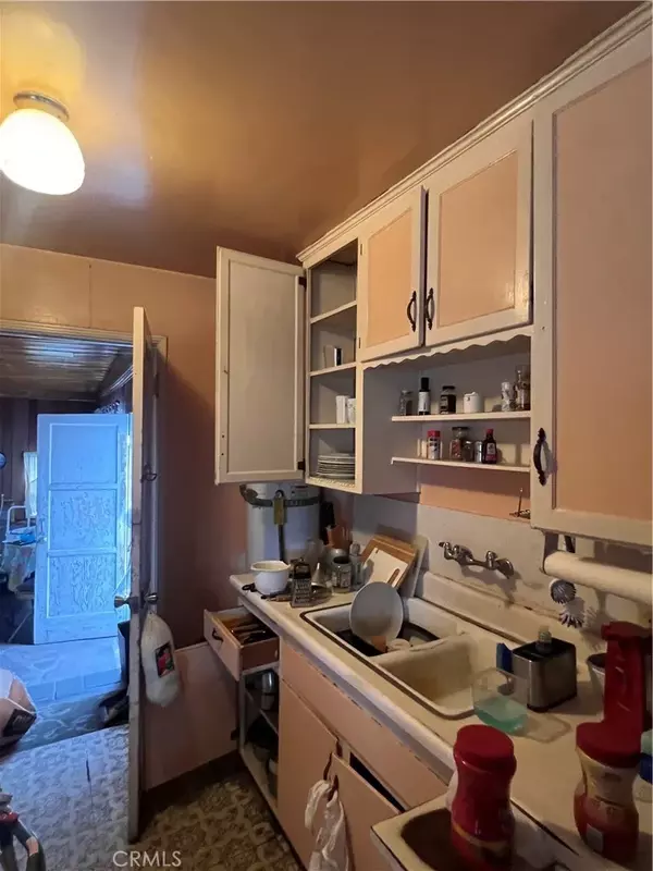 La Habra, CA 90631,308 N Valencia Street