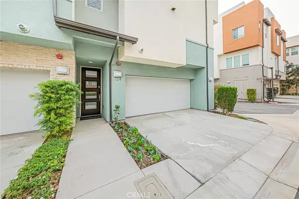 Brea, CA 92821,724 Manhattan Drive