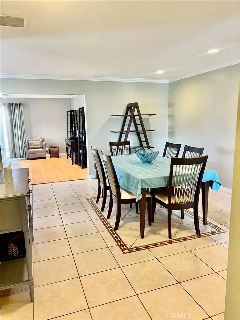 Lakewood, CA 90715,21032 Verne Avenue