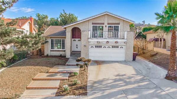 6590 E Edinboro Circle, Anaheim Hills, CA 92807
