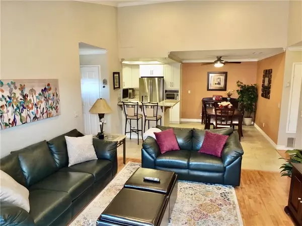 Stanton, CA 90680,10396 W Briar Oaks Drive #C