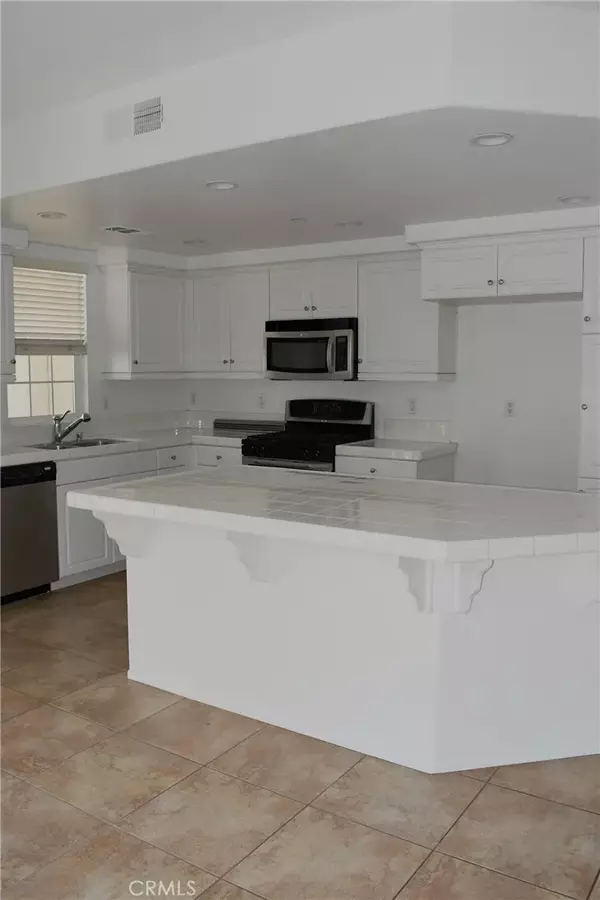 Chino, CA 91708,15903 Birdfeeder Lane