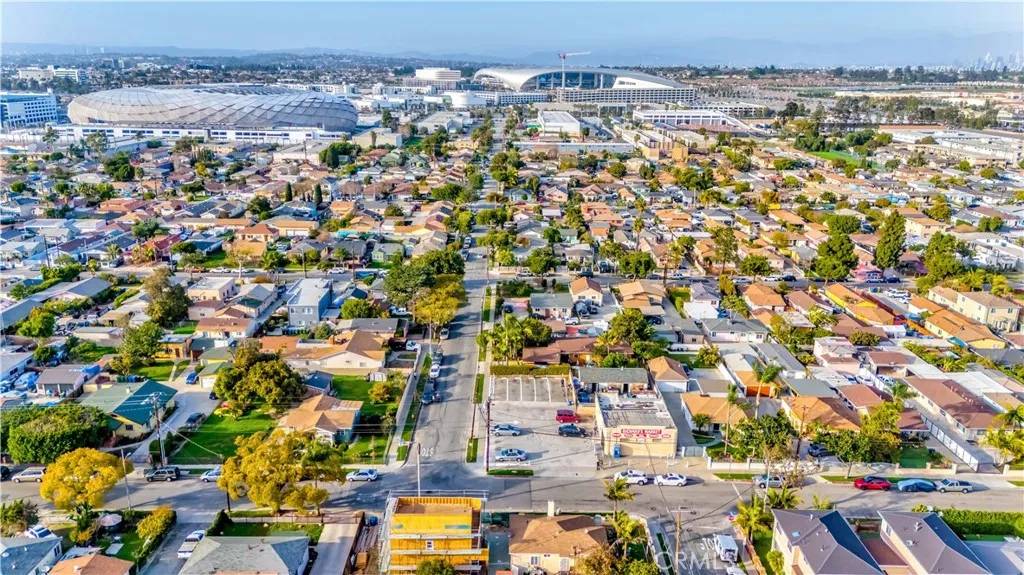 10701 Doty Ave, Inglewood, CA 90303