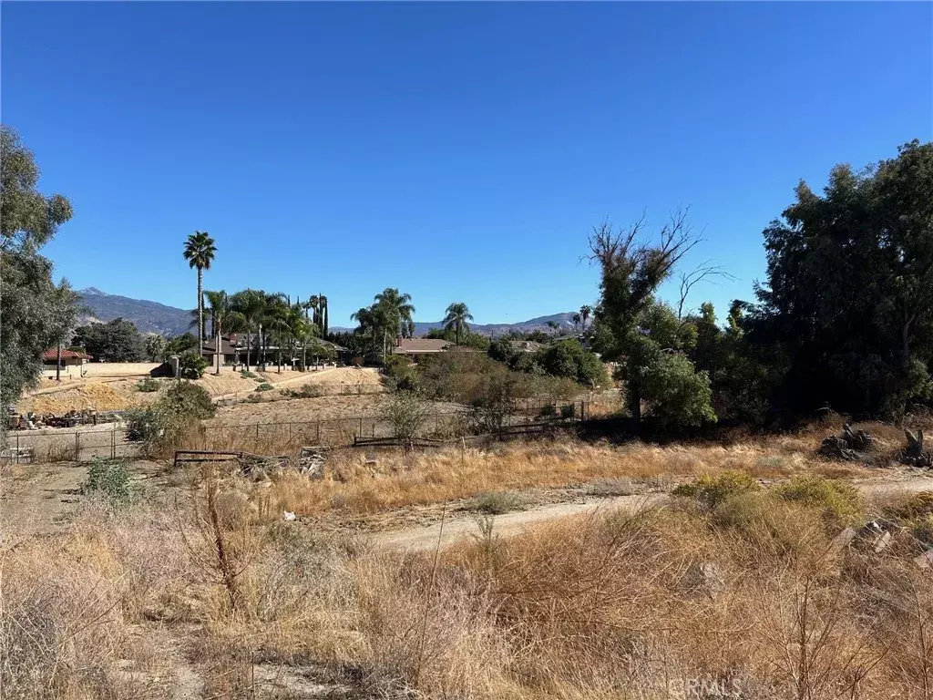 Hemet, CA 92544,26185 Pleasant