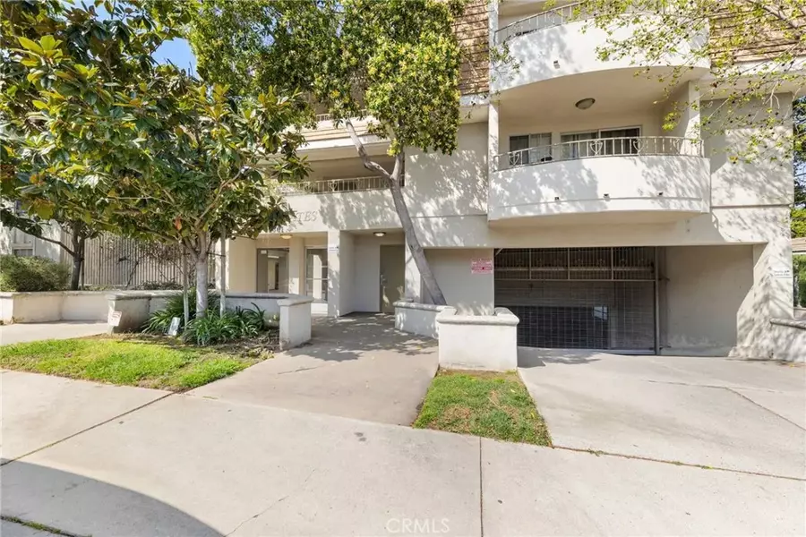 1401 N. Greenbrier Road ##207, Long Beach, CA 90815