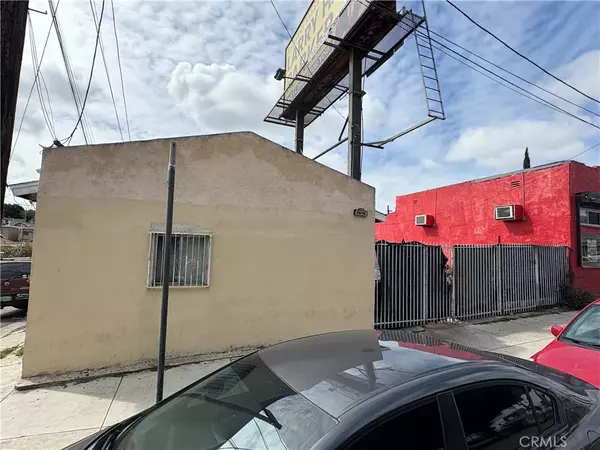 Los Angeles, CA 90063,3016 E 1st Street