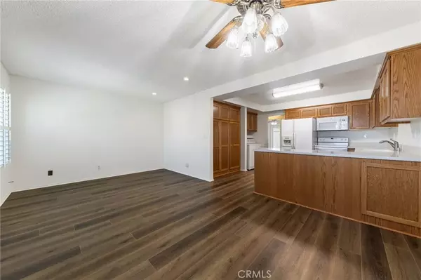 Bellflower, CA 90706,9934 Cedar Street