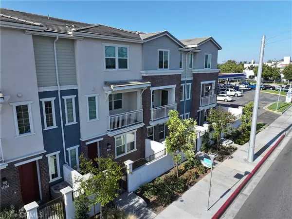 Buena Park, CA 90621,8933 Orangethorpe Avenue