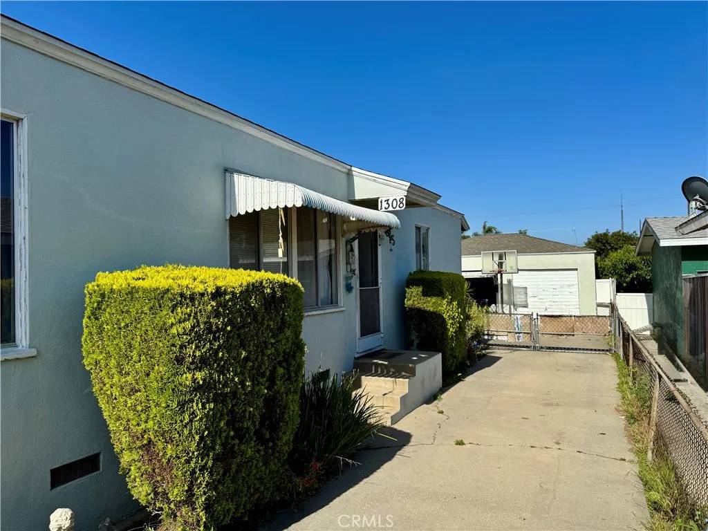 Wilmington, CA 90744,1306 Gulf Avenue