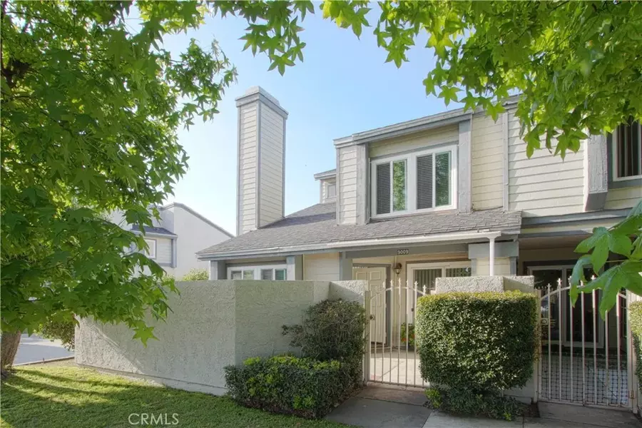 9009 Buckles Street, Downey, CA 90241