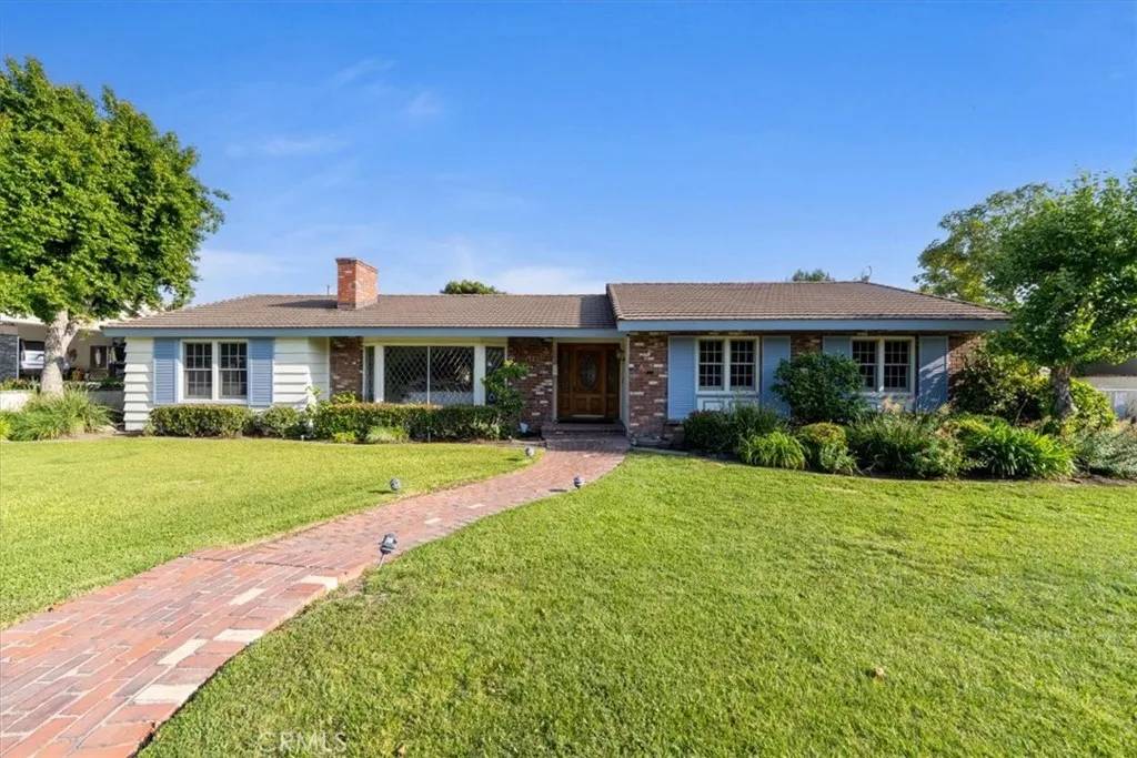 1130 Hidden Springs Lane, Glendora, CA 91741