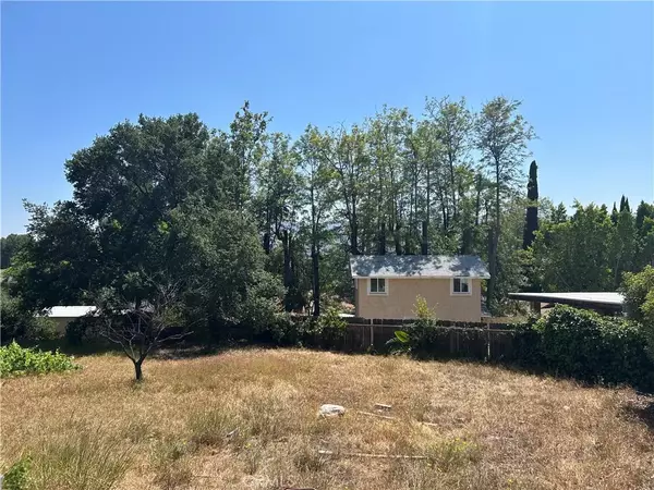 La Crescenta, CA 91214,3040 Gertrude Avenue