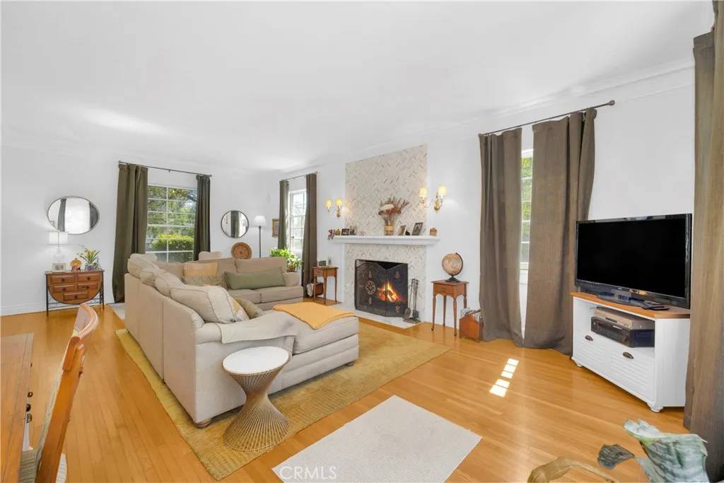 929 E Marshall Place, Long Beach, CA 90807