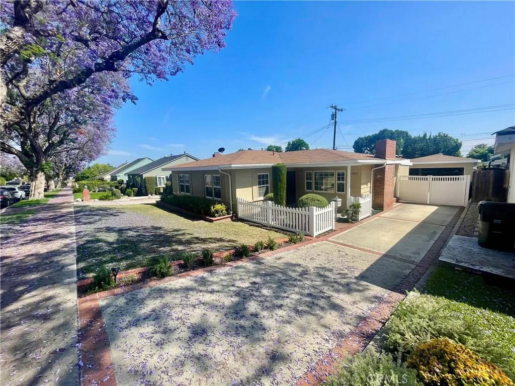 Whittier, CA 90602,13842 La Cuarta Street