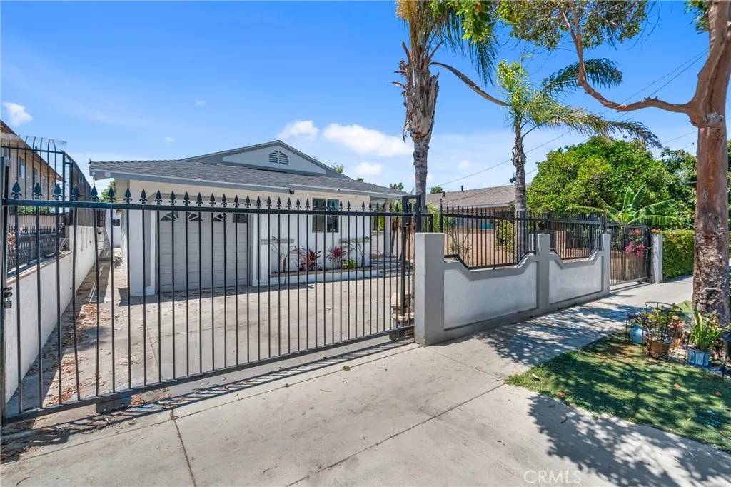 Santa Ana, CA 92703,314 N Jackson Street