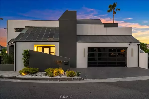 15125 Rayneta Drive, Sherman Oaks, CA 91403