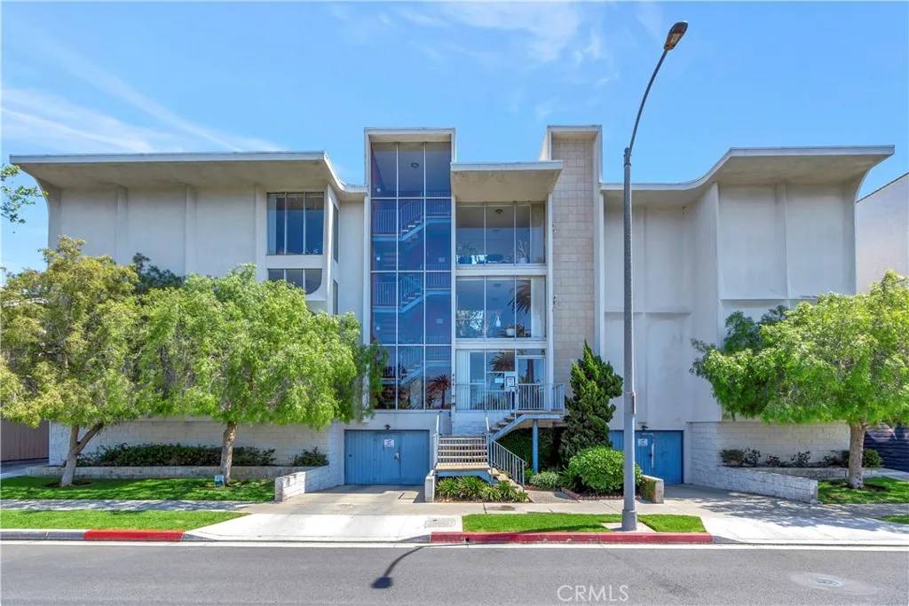 444 Obispo Avenue #201, Long Beach, CA 90814