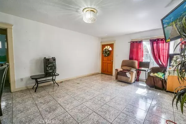 Huntington Park, CA 90255,6606 Marconi Street