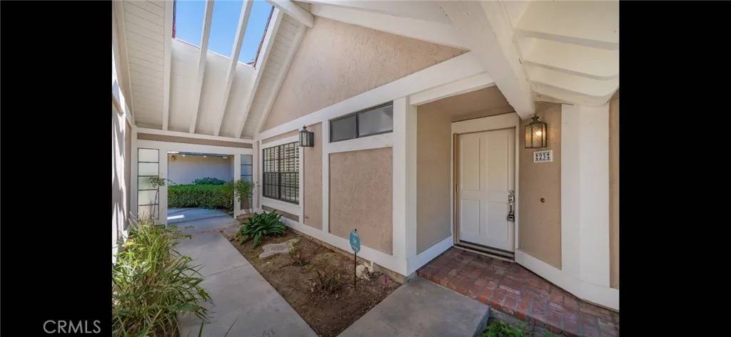 Irvine, CA 92614,23 Thunder Trail #12