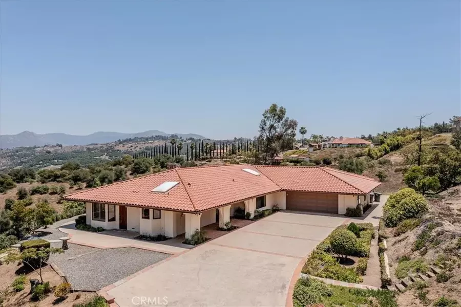14490 Pauma Vista Drive, Valley Center, CA 92082