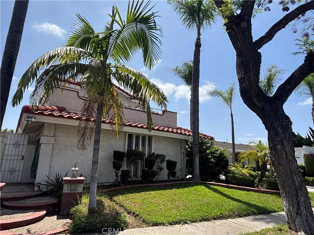 Cerritos, CA 90703,17002 Yvette Avenue