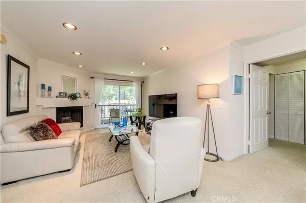 Woodland Hills, CA 91367,21450 Burbank Boulevard #211