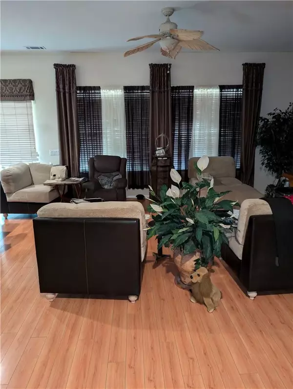 Apple Valley, CA 92308,10858 Katepwa Street