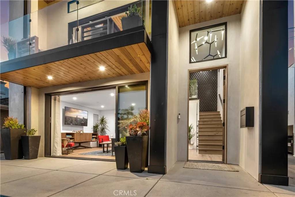 Long Beach, CA 90803,171 Savona Walk
