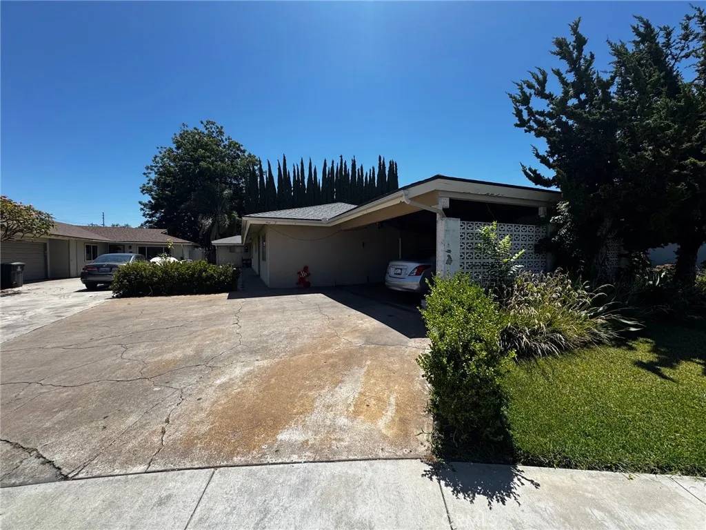 Santa Ana, CA 92706,2237 Valencia Avenue