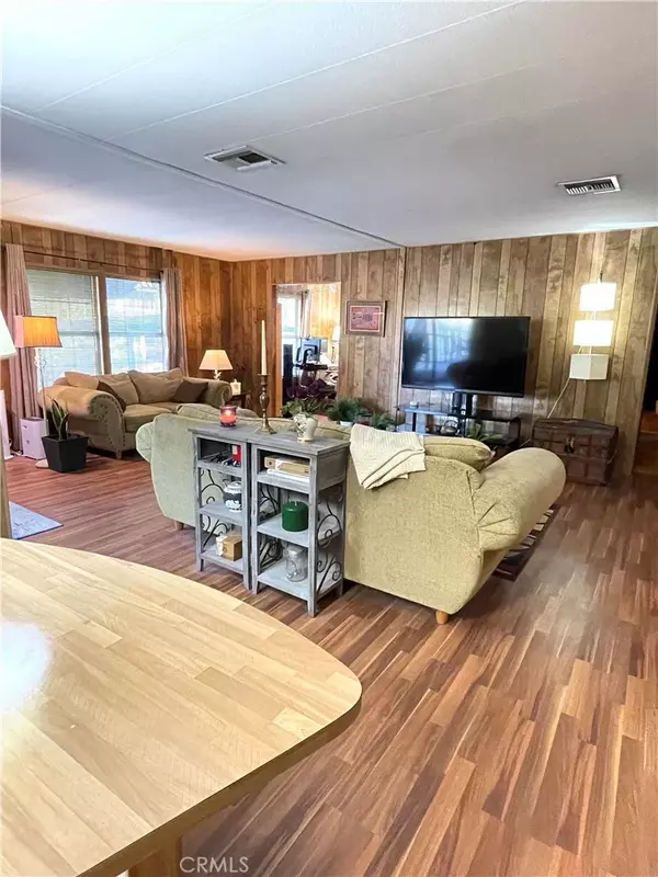 Castaic, CA 91384,31348 Lakehills #2