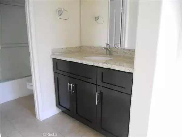 Irvine, CA 92606,161 Kensington #PA44