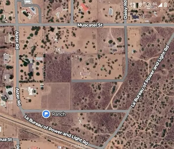 Oak Hills, CA 92344,8729 Aster