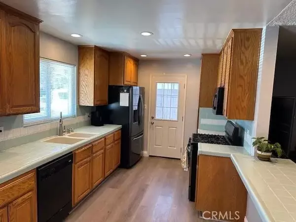 Cypress, CA 90630,5041 Myra Avenue