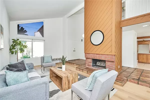 Cerritos, CA 90703,12684 Palm Street