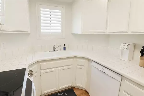 Long Beach, CA 90807,3913 N Virginia Road #301