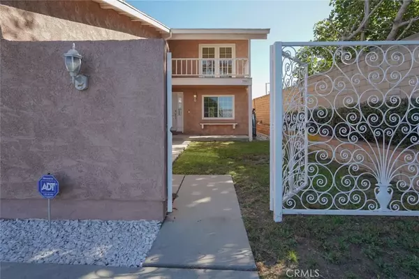 Lakewood, CA 90712,2008 Del Hollow Street