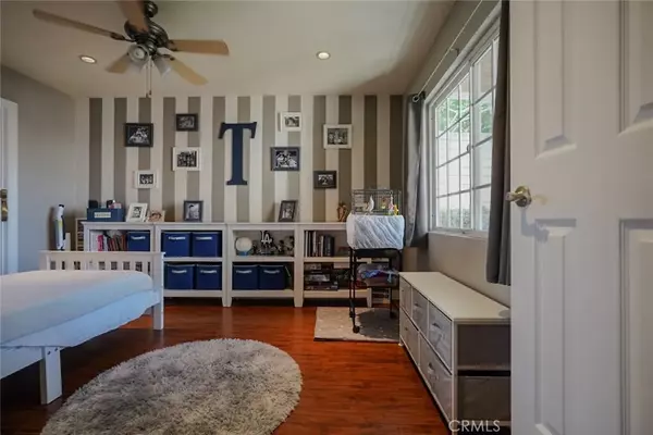 Lakewood, CA 90712,2008 Del Hollow Street