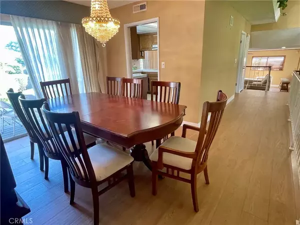 Downey, CA 90241,10524 Casanes Avenue