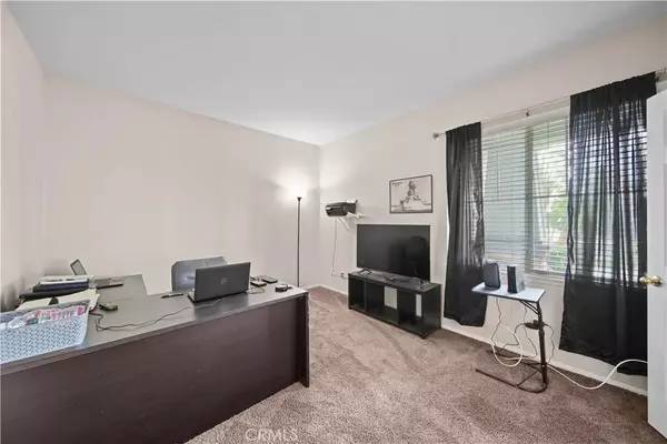 Eastvale, CA 92880,13647 Woodlands