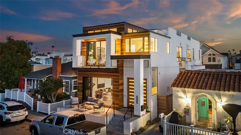 Long Beach, CA 90803,5776 Campo Walk