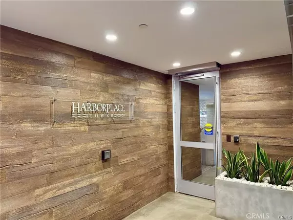 Long Beach, CA 90802,525 E Seaside Way #308