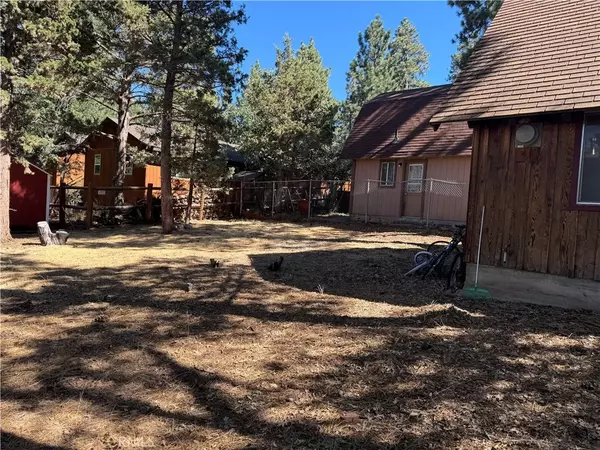 Sugarloaf, CA 92386,803 San Bernardino