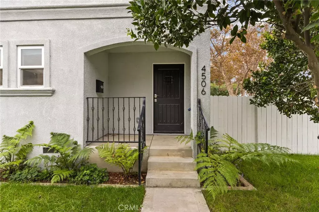 Lakewood, CA 90712,4506 Hedda Street