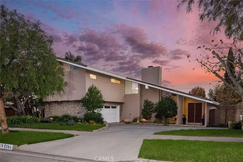 Long Beach, CA 90815,5360 E El Jardin Street