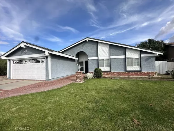 Placentia, CA 92870,2114 Traynor